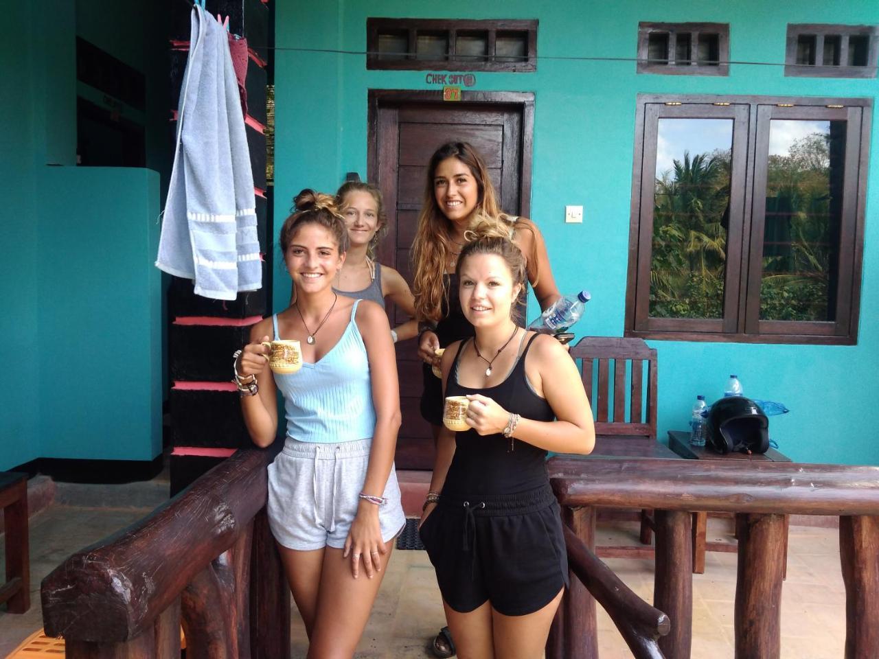 Breeze Hostel Kuta  ภายนอก รูปภาพ