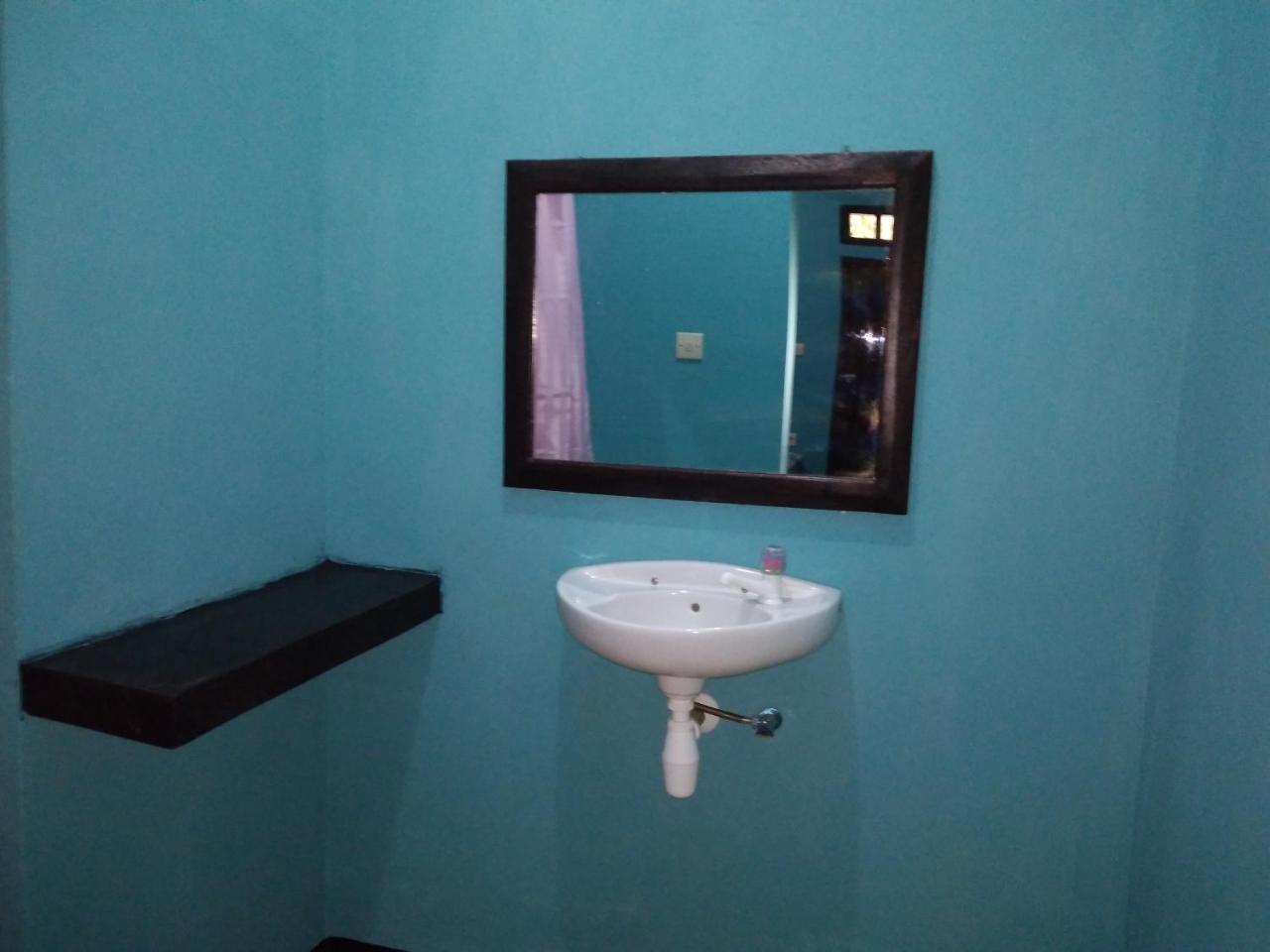 Breeze Hostel Kuta  ภายนอก รูปภาพ
