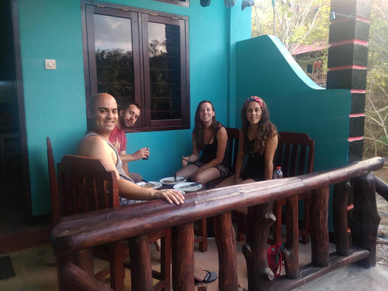 Breeze Hostel Kuta  ภายนอก รูปภาพ