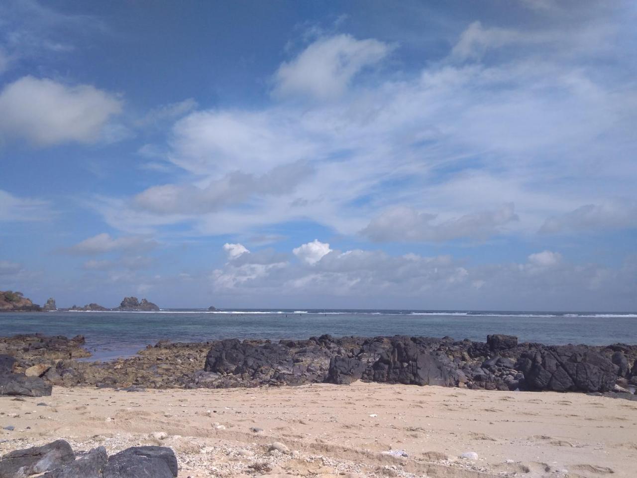 Breeze Hostel Kuta  ภายนอก รูปภาพ